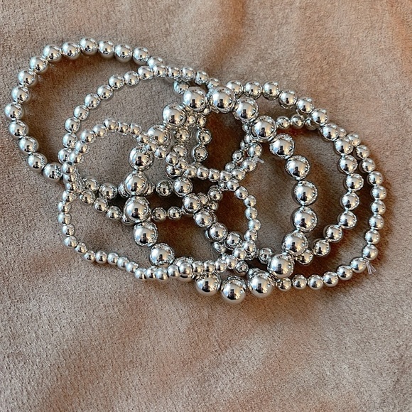 Jewelry - 6 Playful Silver Beaded bracelets​